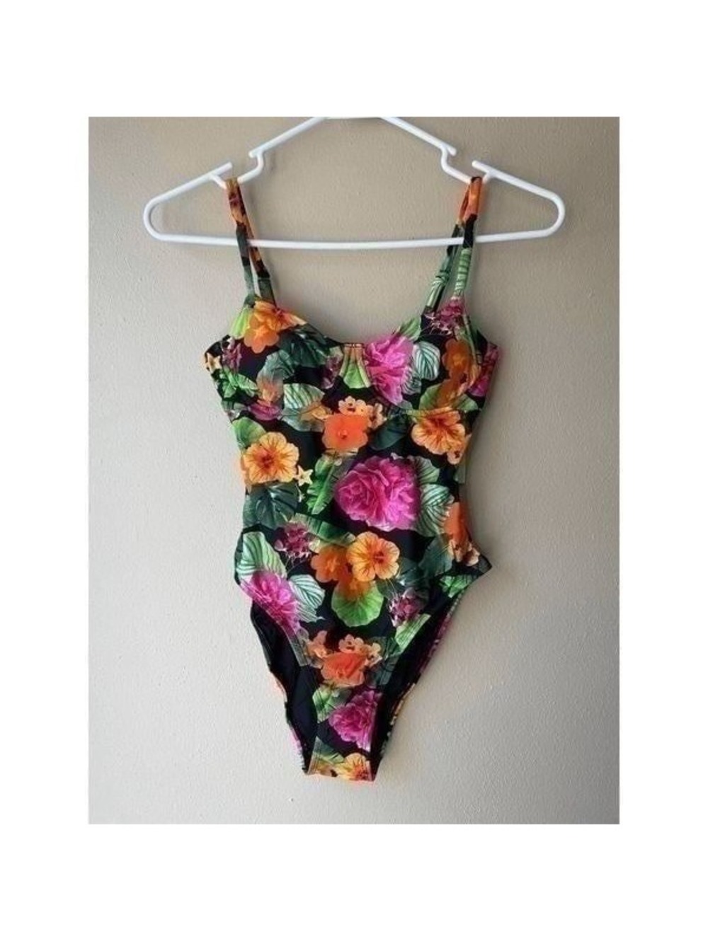 Andie the Bermuda One Piece in Tropical Floral Women's Size XS